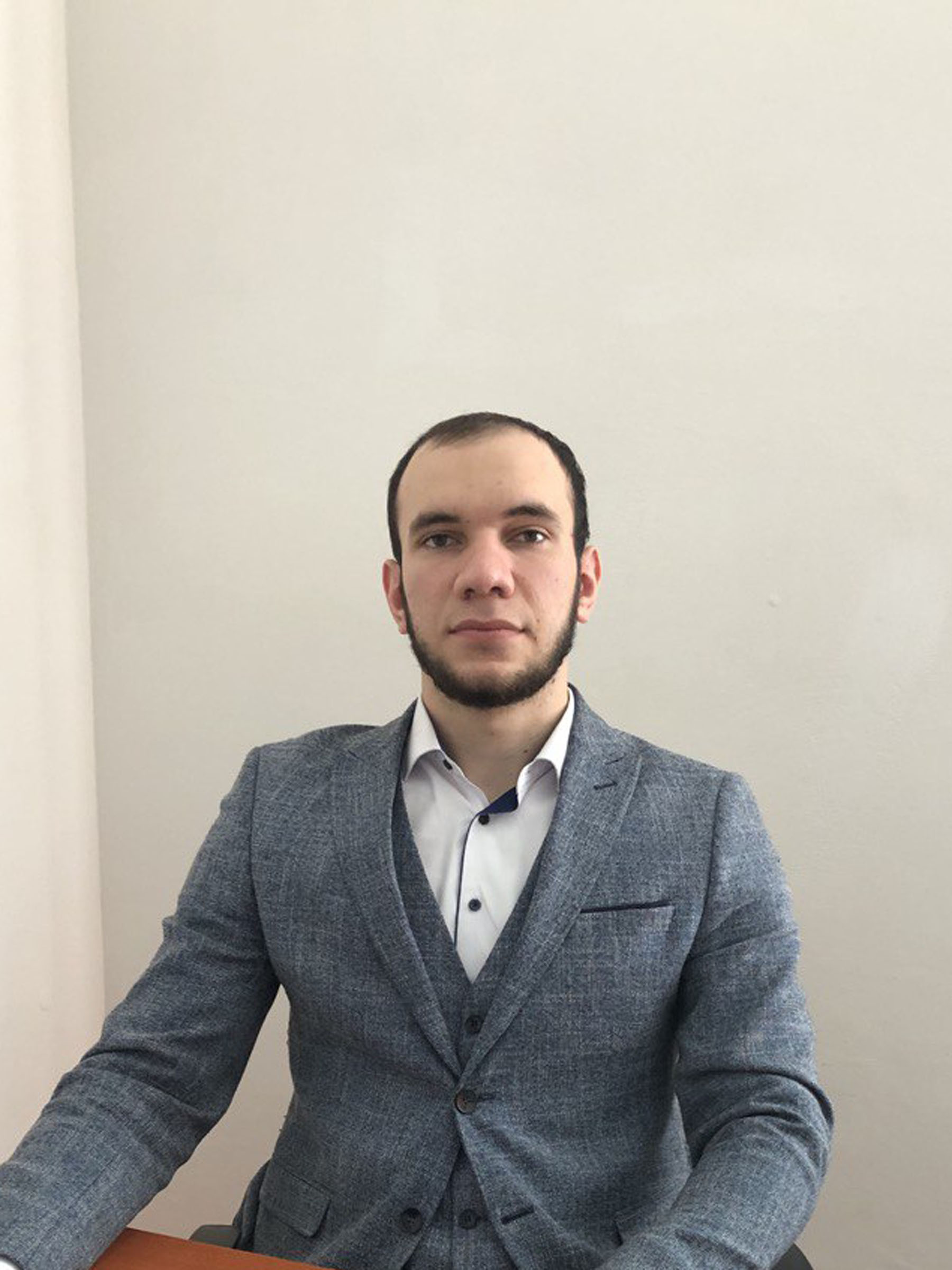 Эскиев Адам РУсланович.